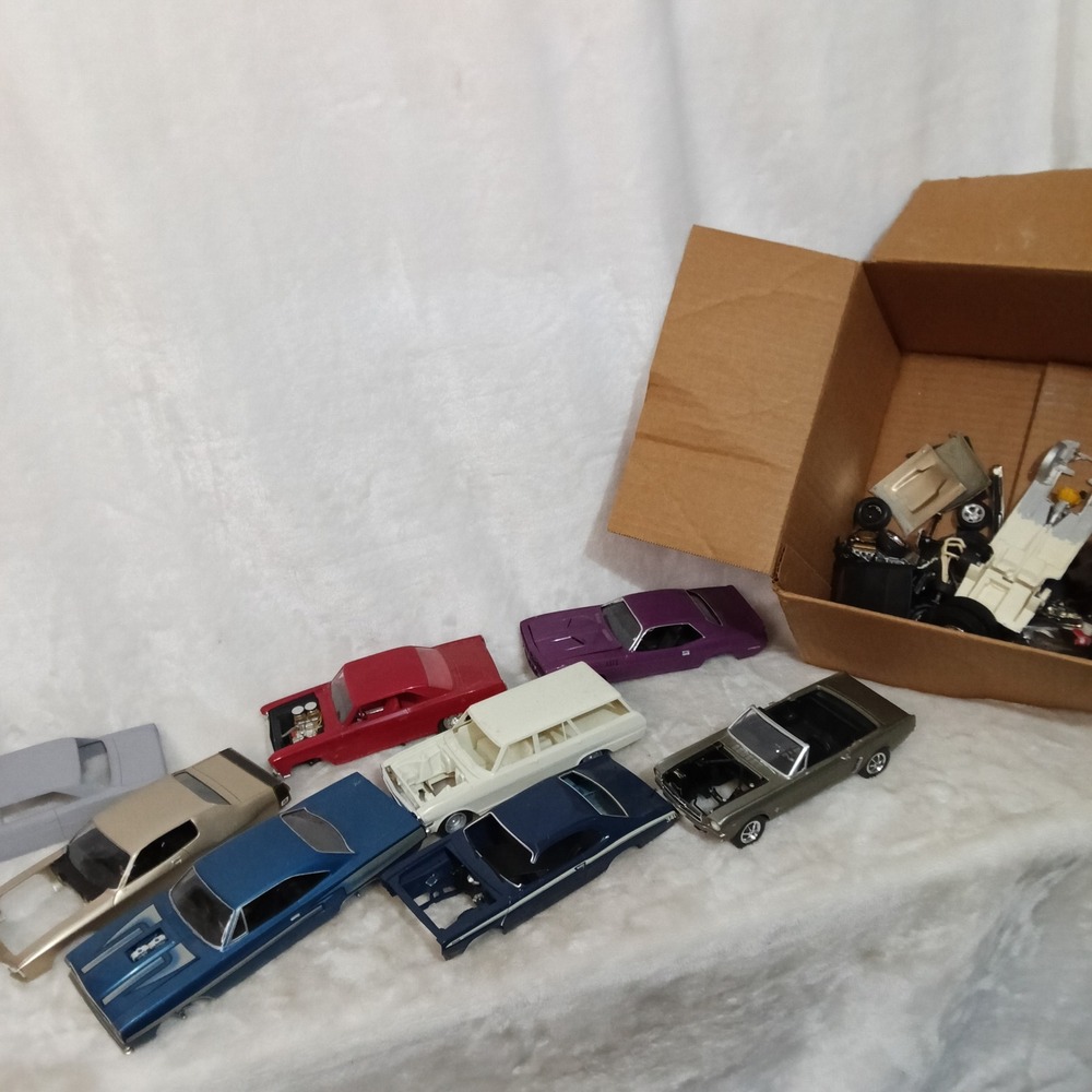 Vintage 1/25 1/24 Model Car Junkyard Lot Built Incomplete Parts AMT MPC Revell